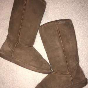 ‼️PRICE DROP‼️ Bearpaw boots!! 🐻